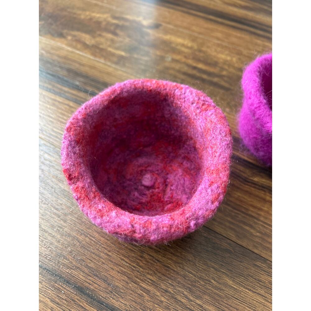 Set of 4 Wool Felt Nesting Bowls Stacking Fiber Arts Montessori Waldorf - Picture 2 of 11